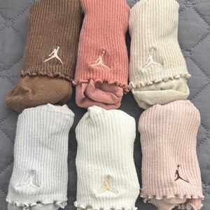 Embroidered Jumpman Ribbed lettuce edge Ankle Socks - Neutral & Blush Mix